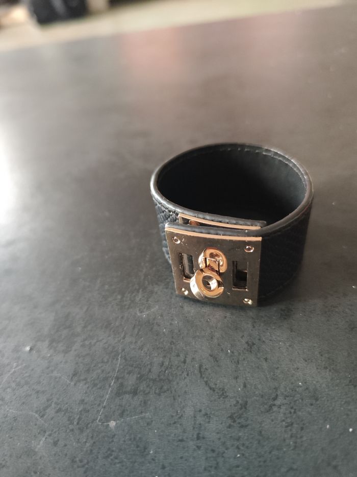 Bracelet très original