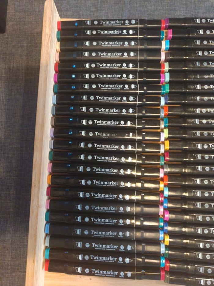 Lot de 69 feutres comme neuf Twinmarker - photo numéro 5