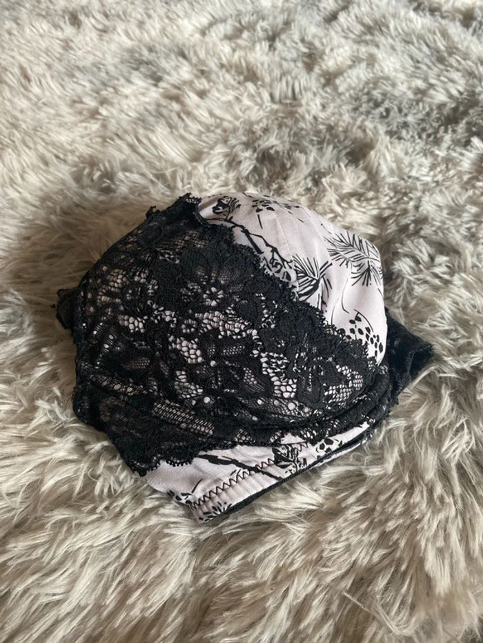 Soutien-gorge à dentelle
