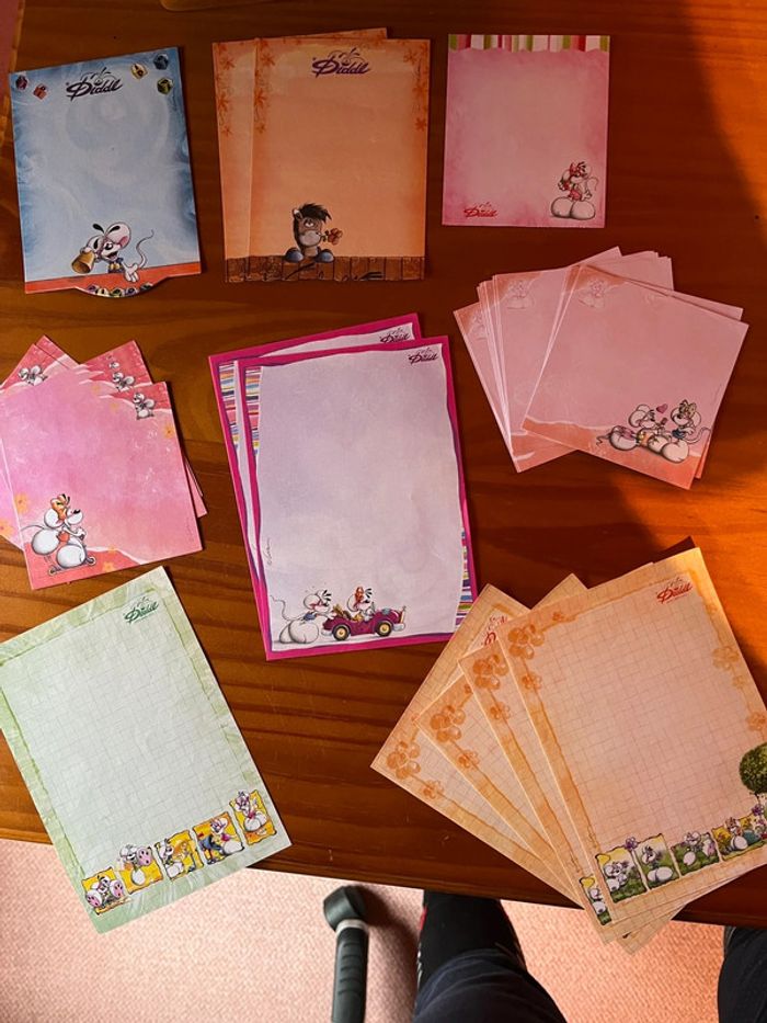 Lot feuilles diddl