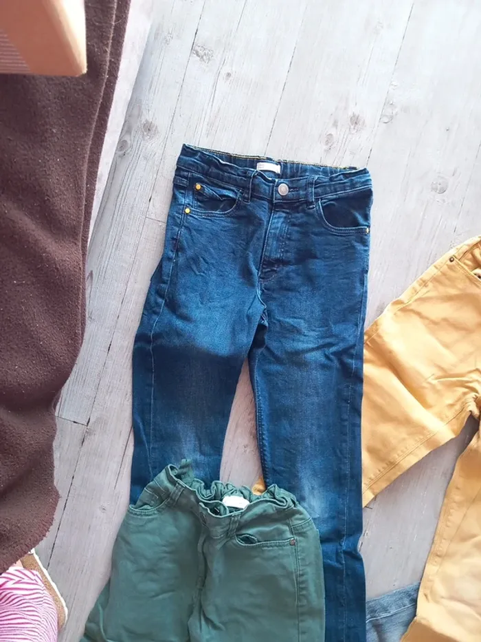 Lot de jean en 10ans différentes marques - photo numéro 2