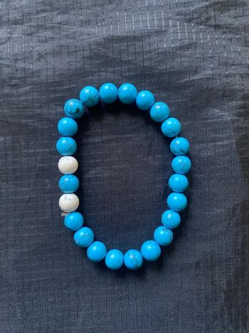 Petit bracelet bleu