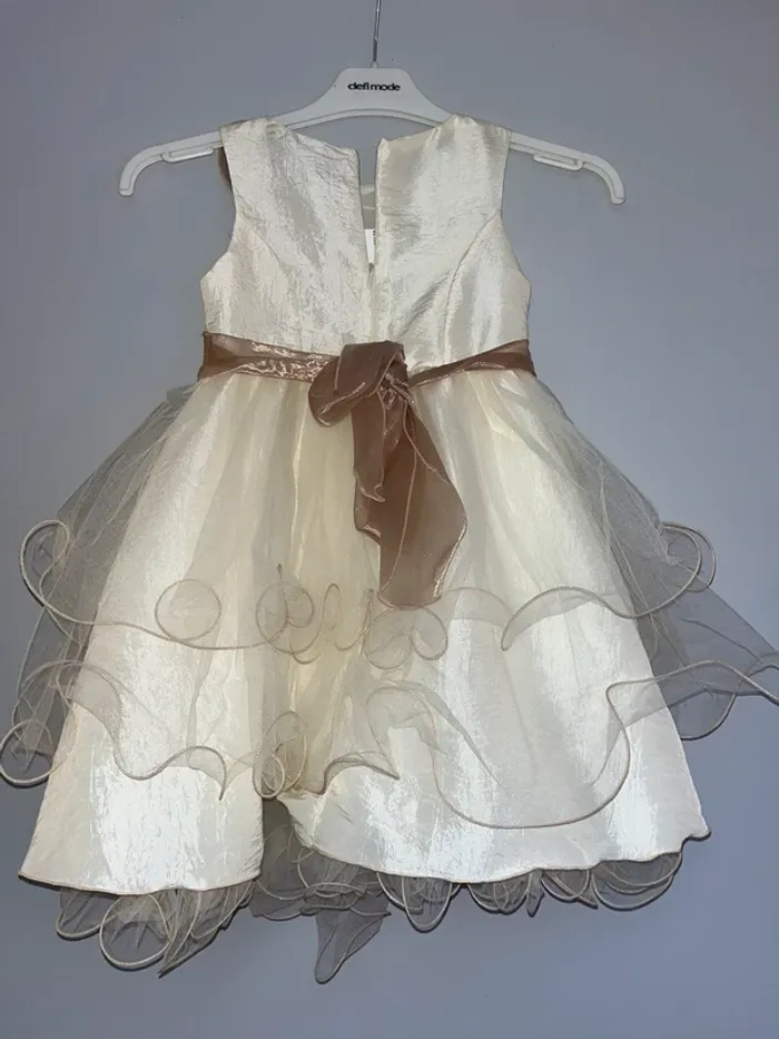 Robe de cérémonie - photo numéro 4