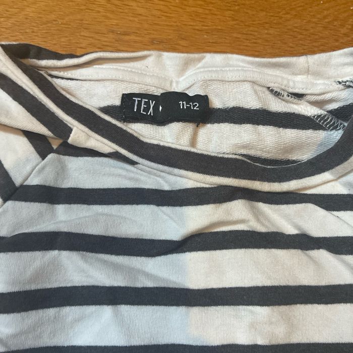 Robe blanche et noir - photo numéro 2