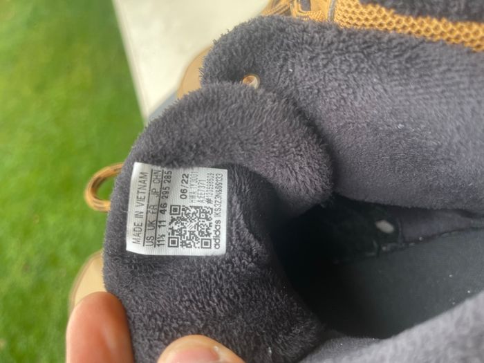 Basket adidas taille 46 - photo numéro 4