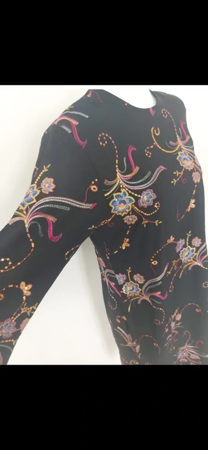 Tunique /robe pailletée neuve - photo numéro 2
