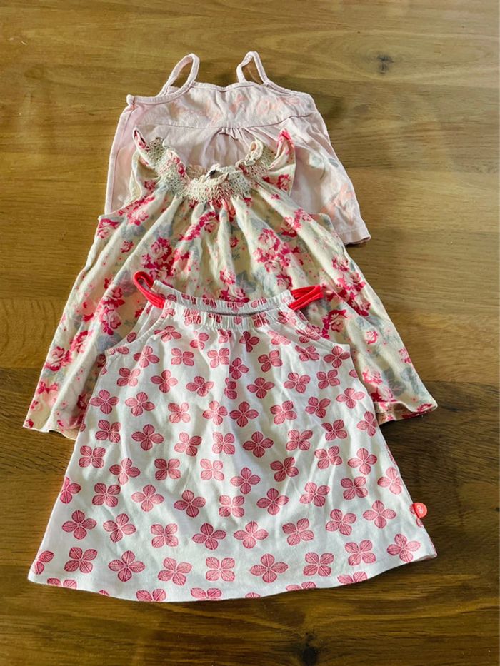 Lot débardeur 12 mois - photo numéro 2