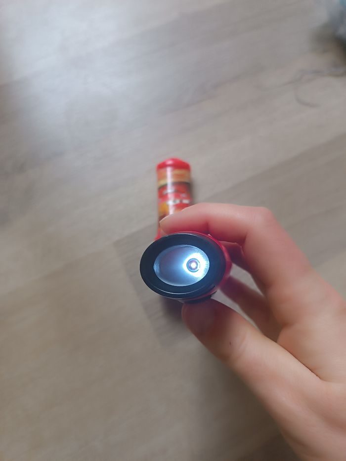 Lampe torche cars - photo numéro 2