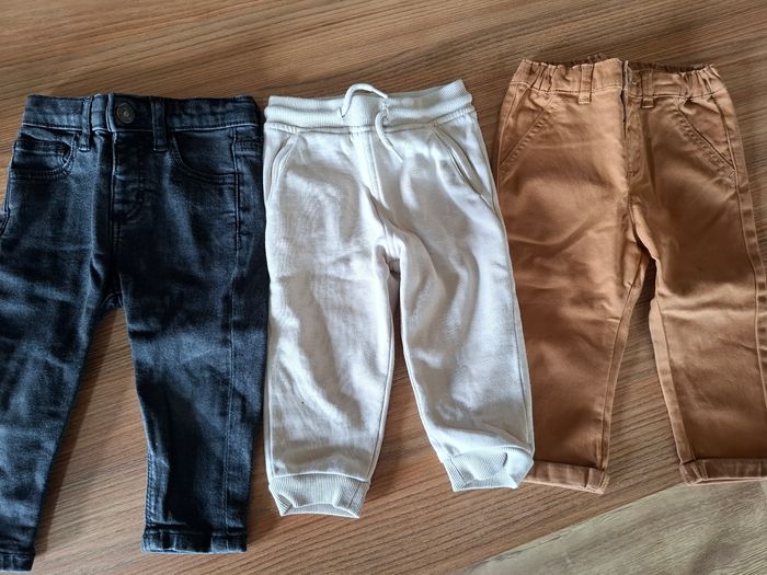 Lot 3 pantalons 12 mois