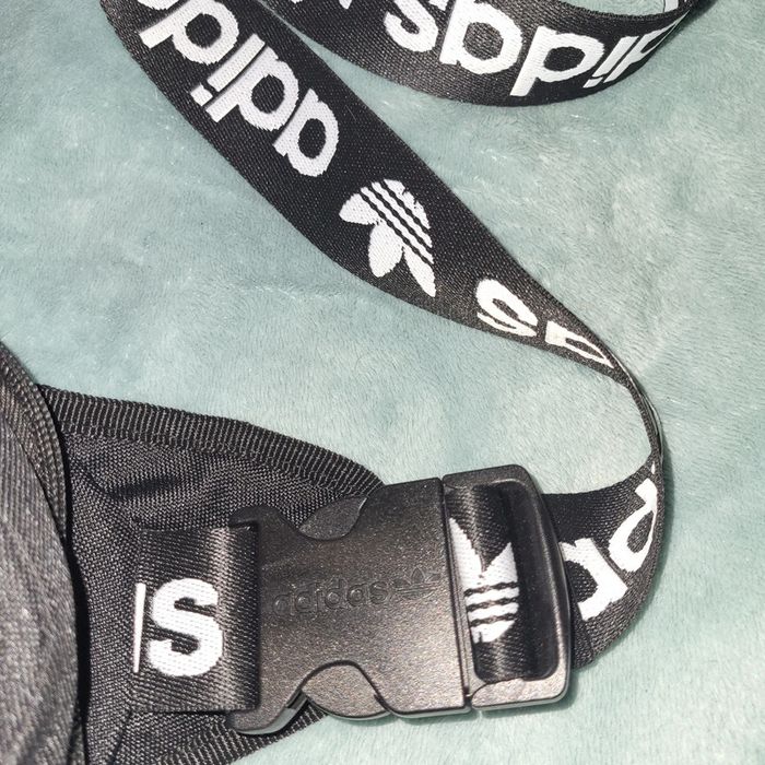 🎒 Sling Bag / Besace / Sac à Bandoulière / Sacoche / Adidas / Y2K / Trèfle - photo numéro 3