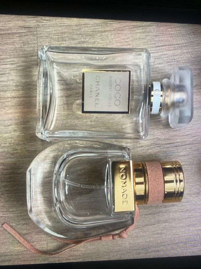Lot pour les collectionneurs bouteille de parfum vide + boîte - photo numéro 3