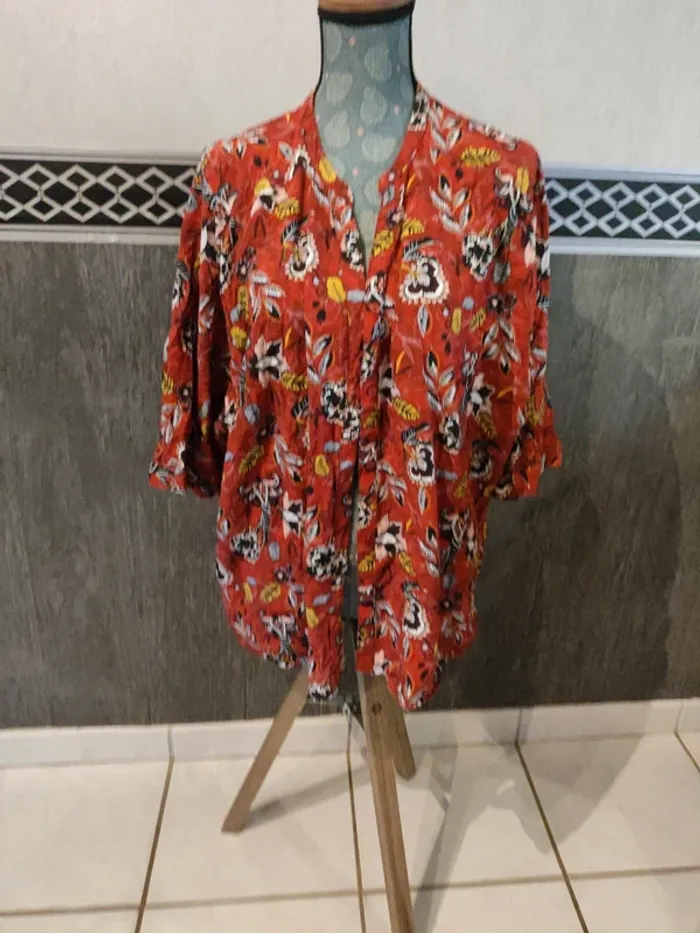 Chemise manche 3/4 rouge motif