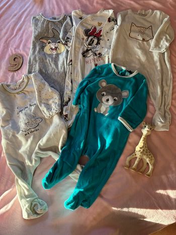 Lot pyjamas 9 mois