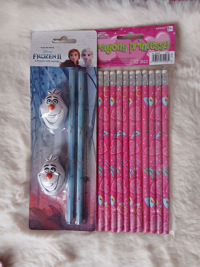 Papeterie Enfant: 12 Crayons-gomme"Princesse" + 2 Crayons/Embouts Frozen - photo numéro 7