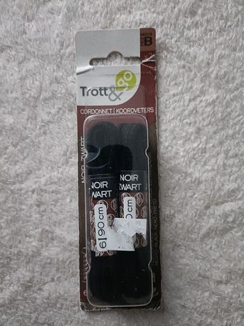 2 paires de lacets cordonnet de couleur noire en 90 cm