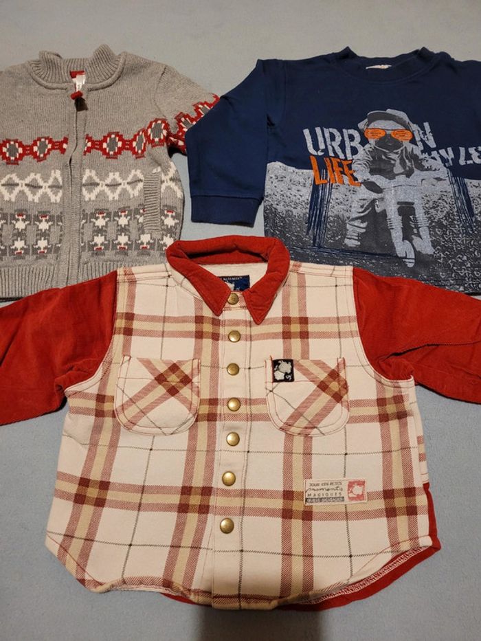 Lot vêtements taille 12 mois