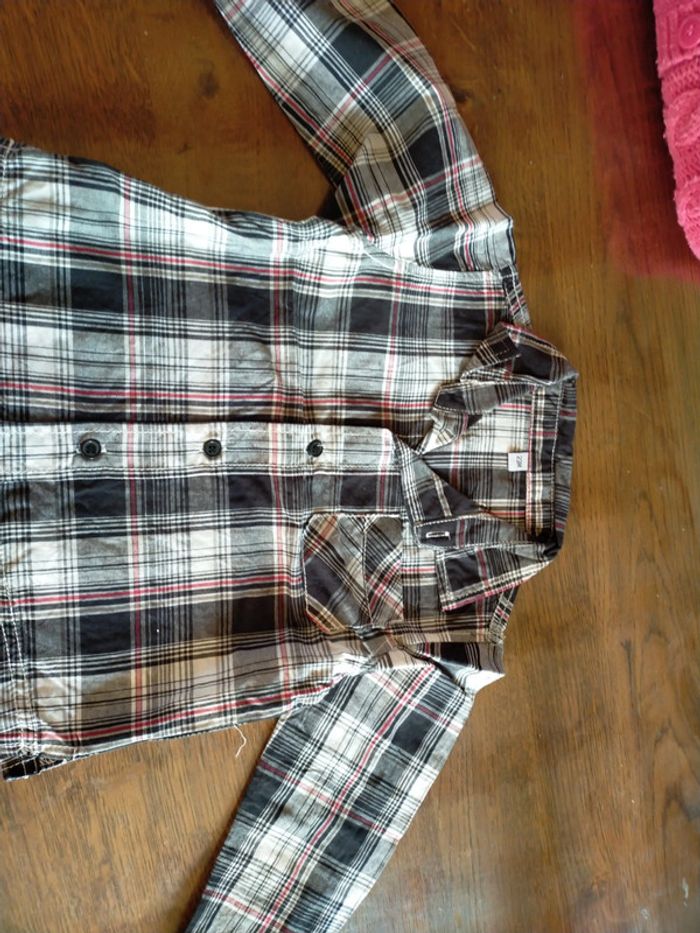 Jolie chemise à carreaux 23 mois - photo numéro 2