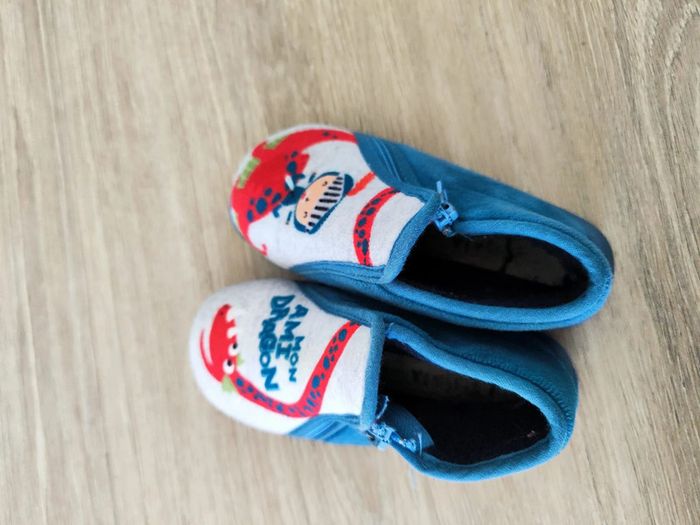 Chausson Mon ami dragon Pointure 23 - photo numéro 3