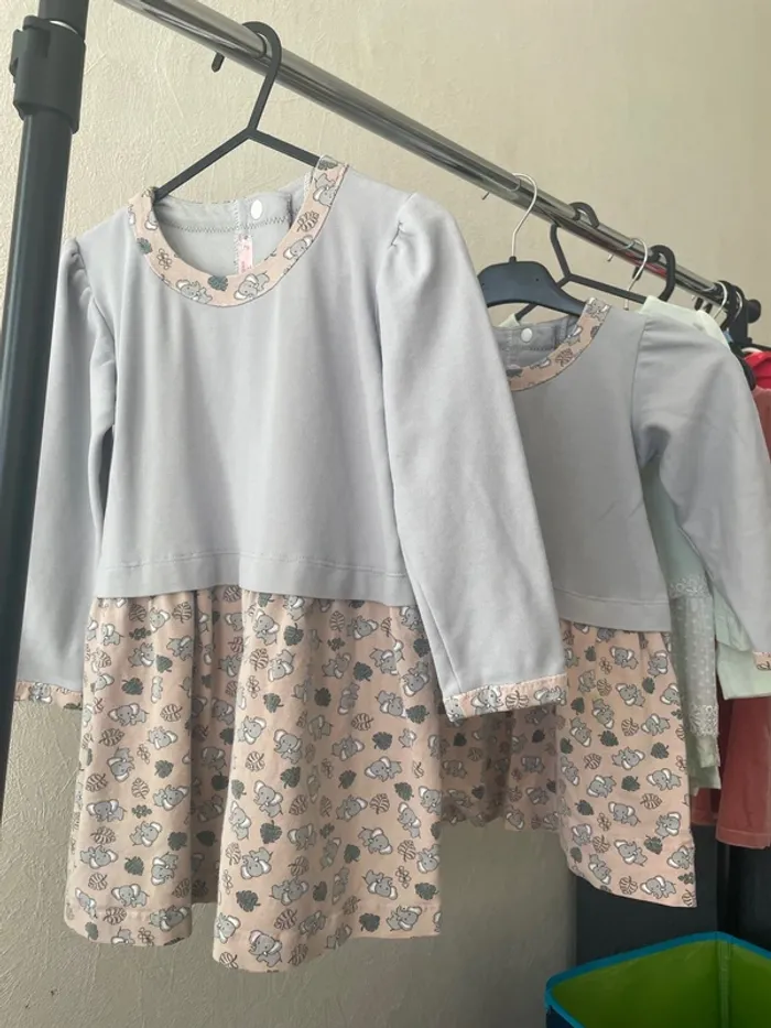 Lot robes identiques 3 ans
