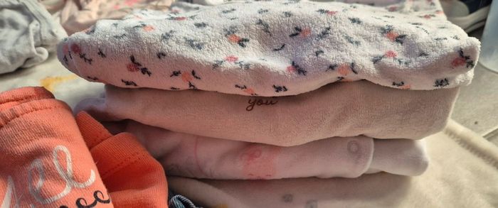 Gros lot vêtements 6 mois - photo numéro 5