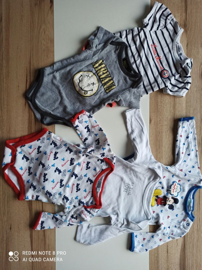 Lot vêtements 9 mois - photo numéro 3