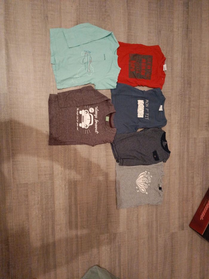 Lot tee-shirts manches longues 1 an