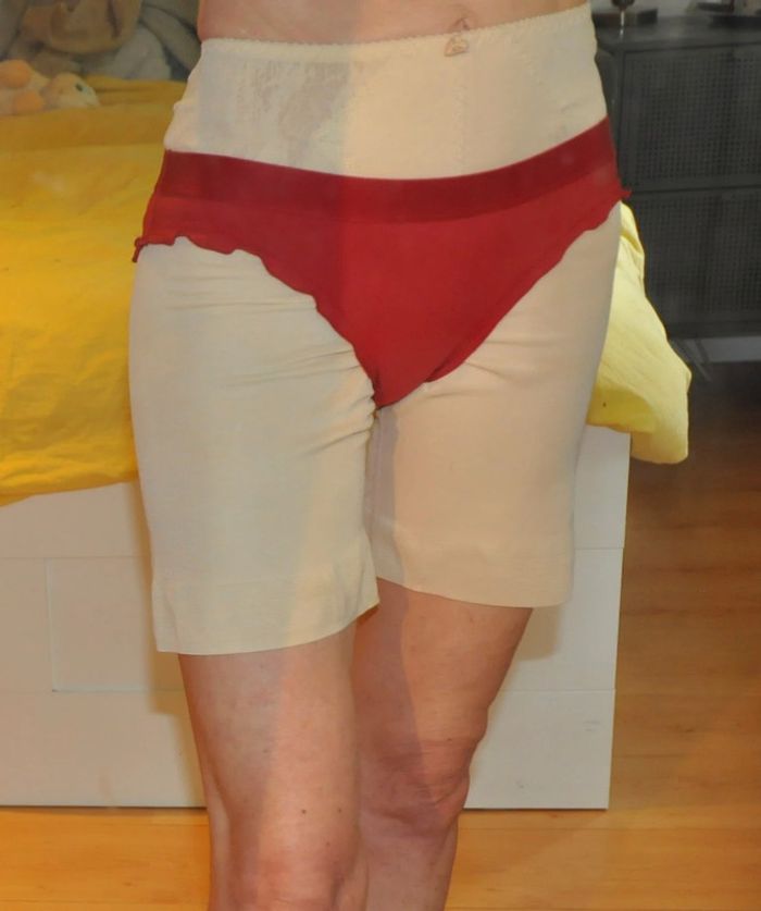 H&M bikini rouge foncé t.XS tb état - photo numéro 6