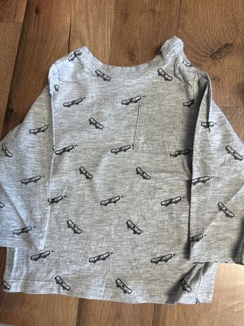 Tee shirt taille 9 mois