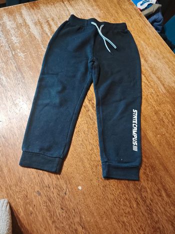 Pantalon jogging noir garçon taille 6 ans