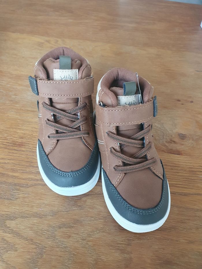 Chaussures montantes taille 26