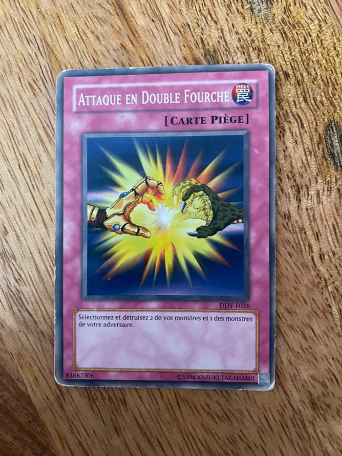 Carte Yu-Gi-Oh! Attaque en double fourche DDY-F026