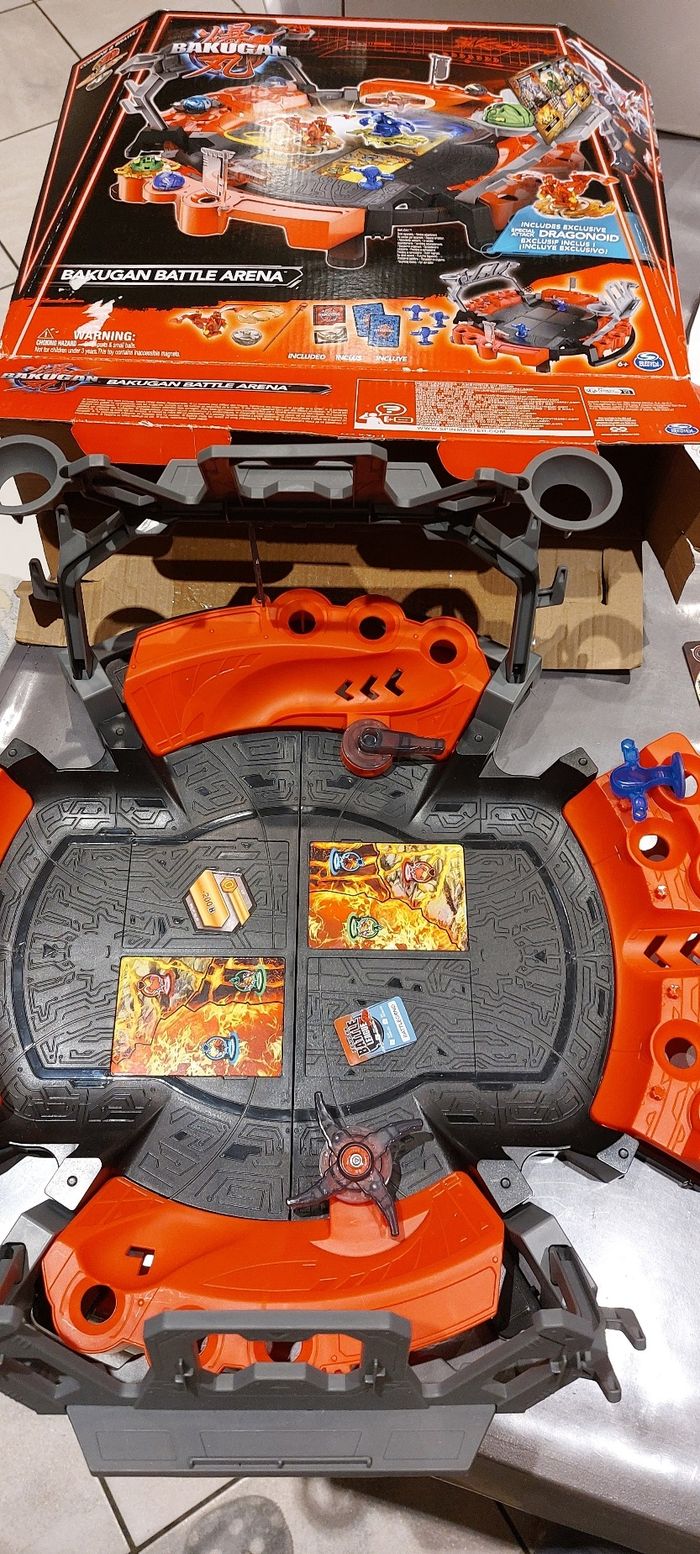 Arène bakugan neuve - photo numéro 3
