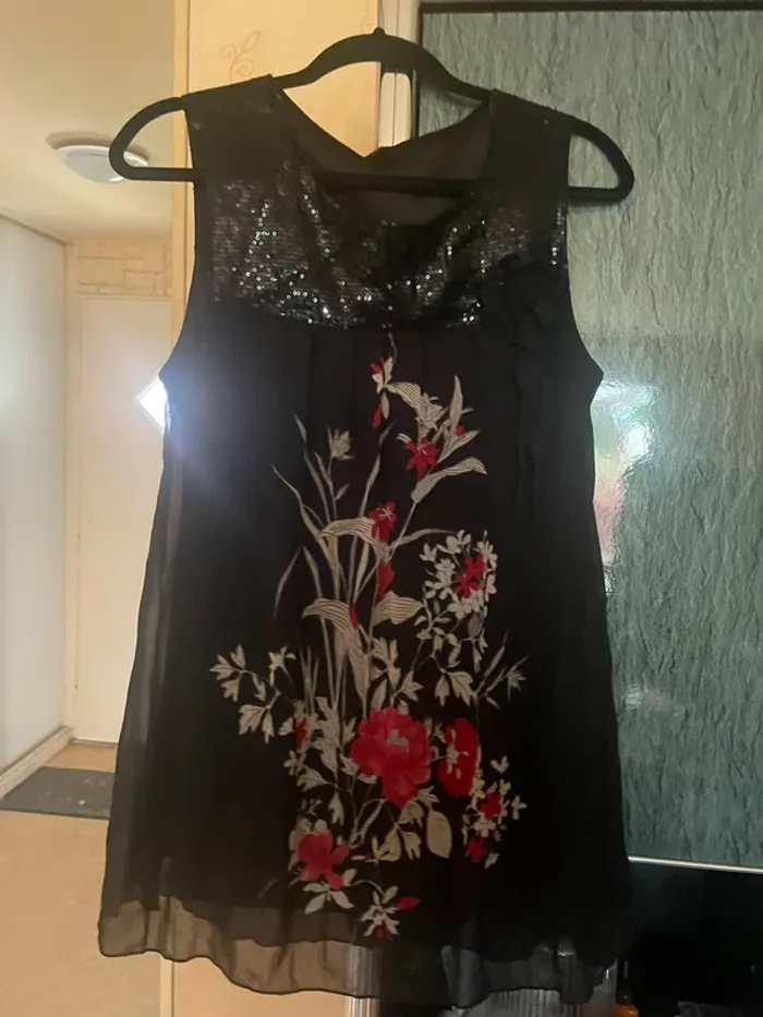 Tunique avec rose