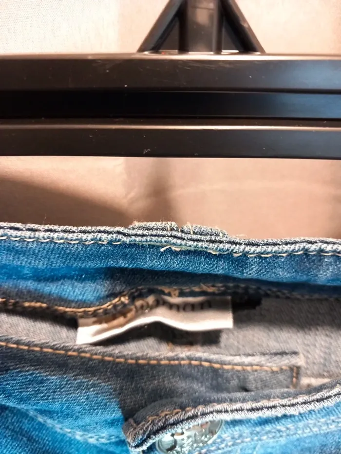 Short 42 - photo numéro 3