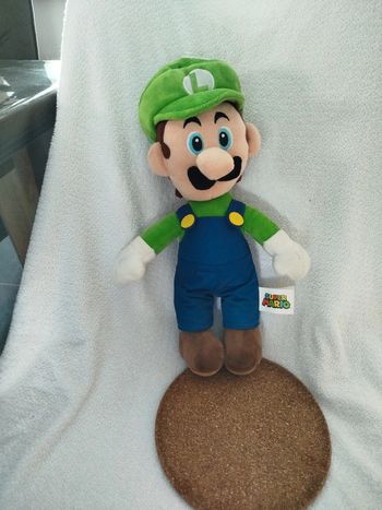 Peluche Luigi Nintendo 2021