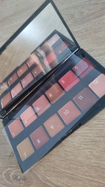 Palette de maquillage neuf SLEEK marron paillettes fard paupières