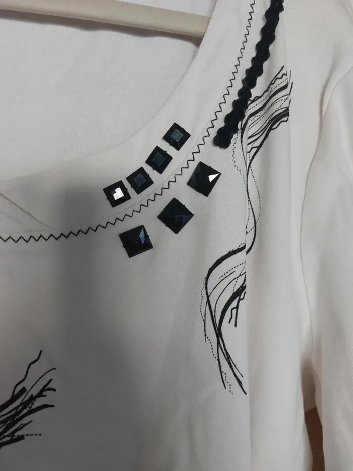 Haut blanc imprimé noir  grande taille - photo numéro 4