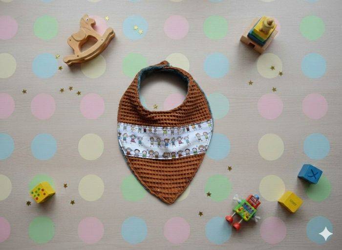 Bavoir bandana 18 mois à 36 mois Création fait main artisanale - photo numéro 4