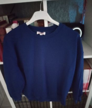 Pull bleu roi "Jennifer" en très bon état + un haut offert