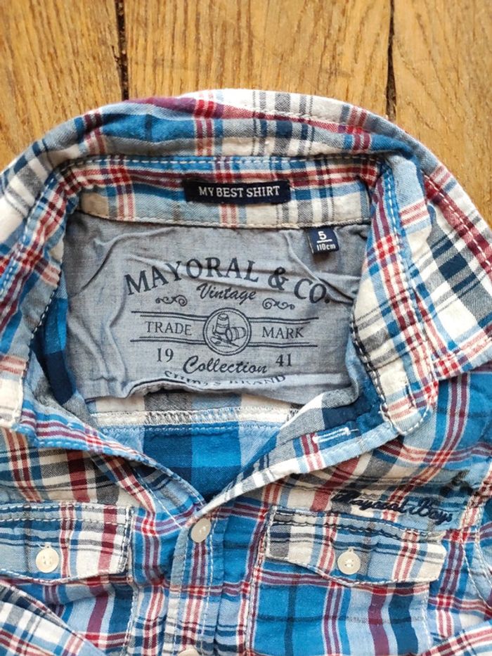 Chemise garçon taille 5 ans. - photo numéro 2