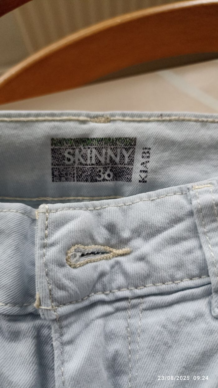 Jean skinny 36 kiabi bleu ciel - photo numéro 3