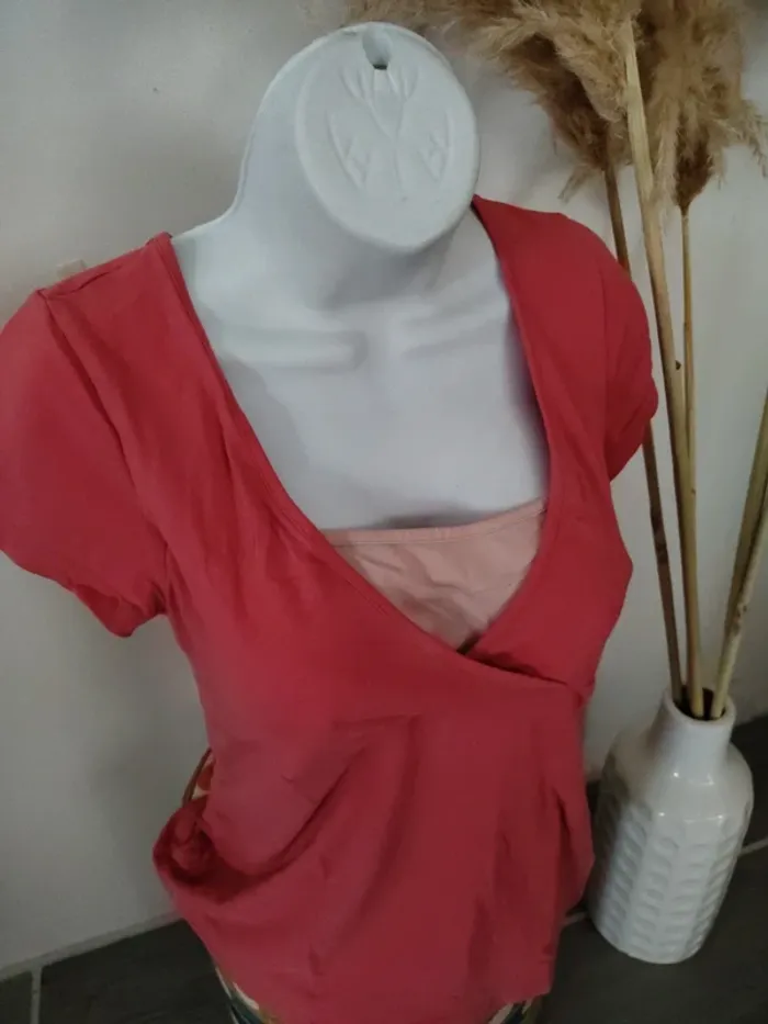 Tee shirt femme 🎀38/40 - photo numéro 2