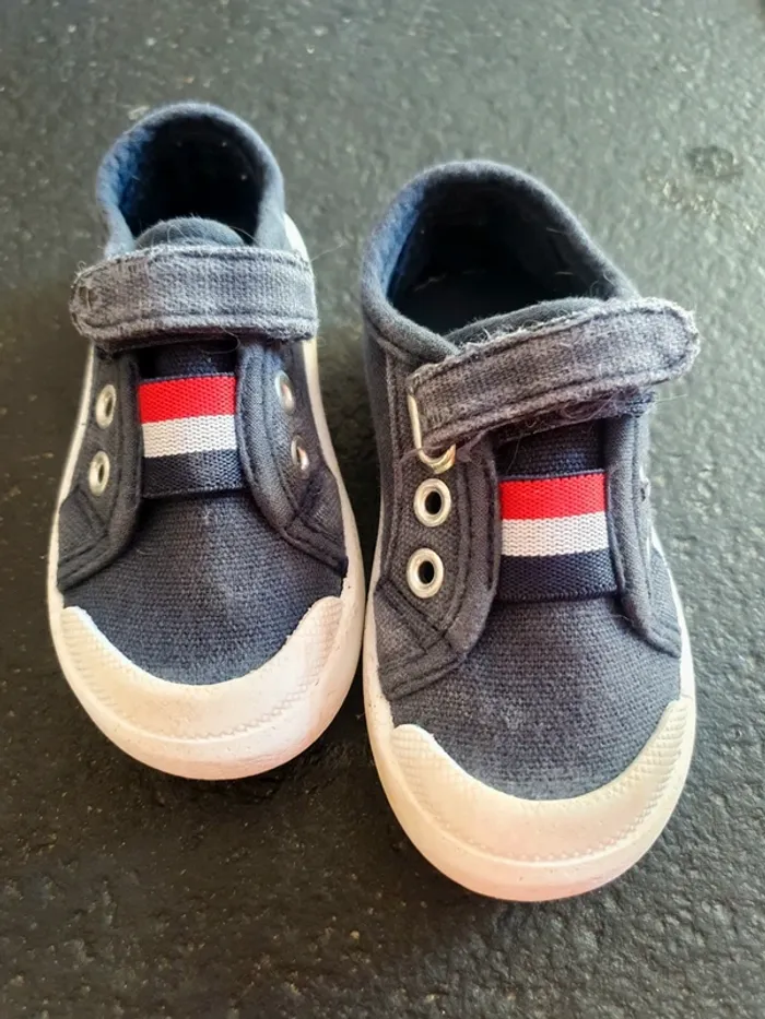 Chaussures toiles T20 - photo numéro 2