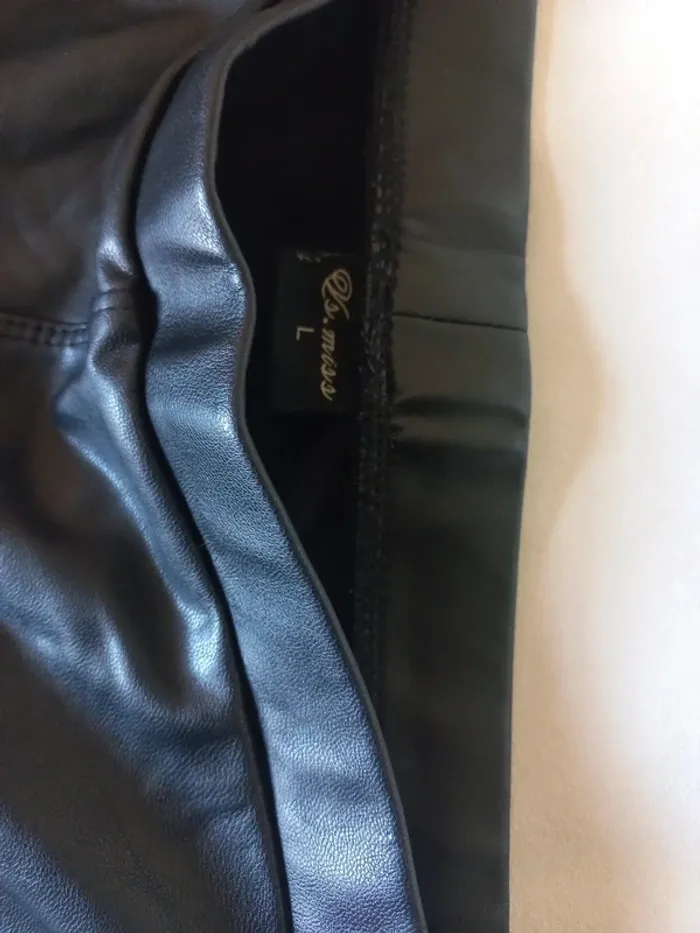 Pantalon vs miss - photo numéro 3
