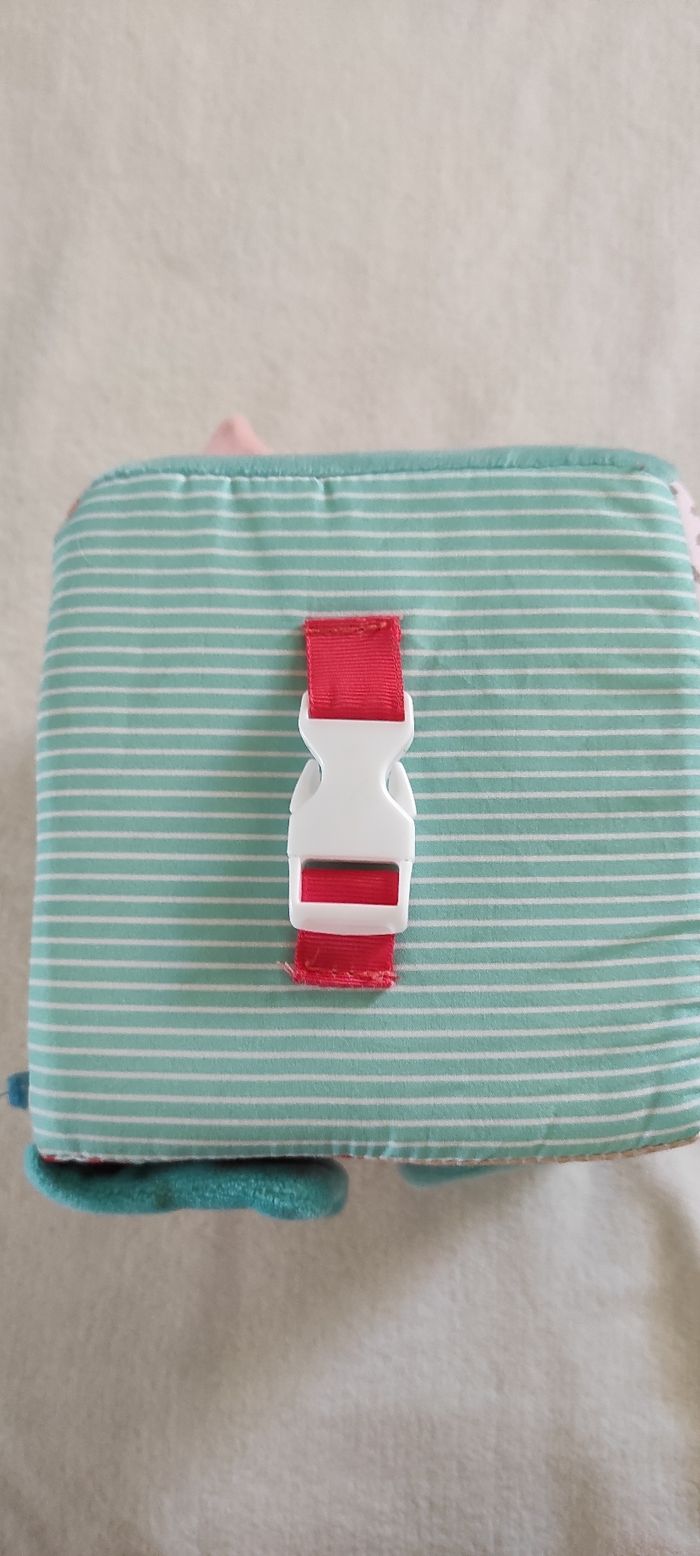 Cube tissu pour apprentissage fermetures - photo numéro 4