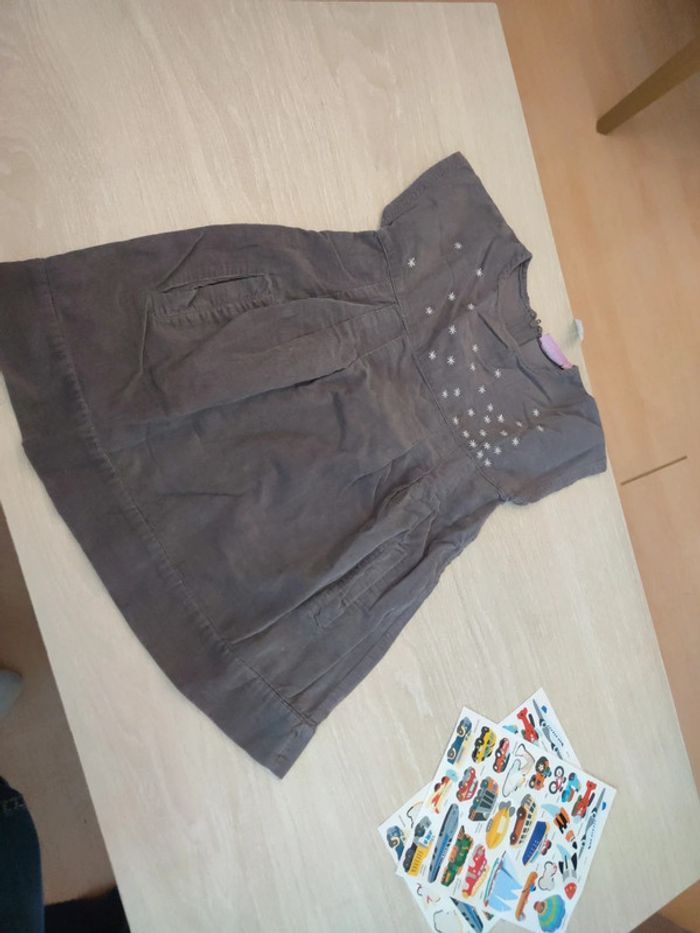 Robe grise velours nky 4 ans