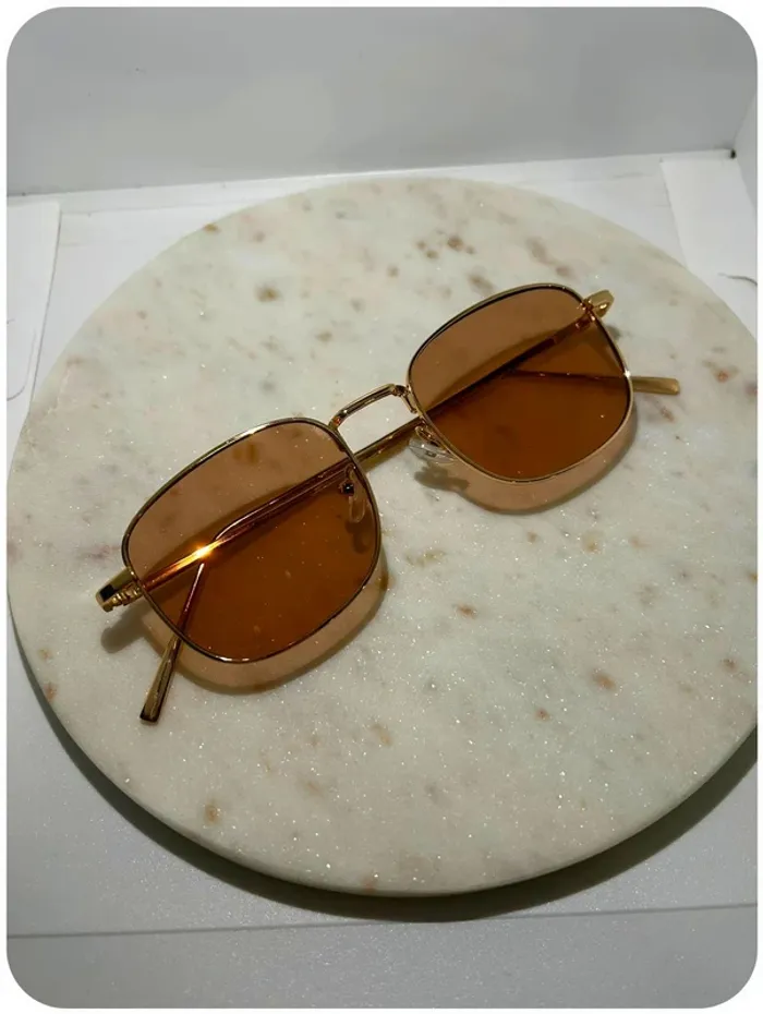 Lunettes de soleil - photo numéro 3
