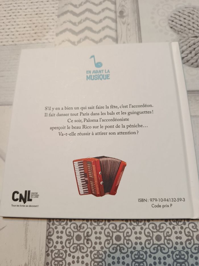 Livre " L' accordéon marchand de bonheur" - photo numéro 2