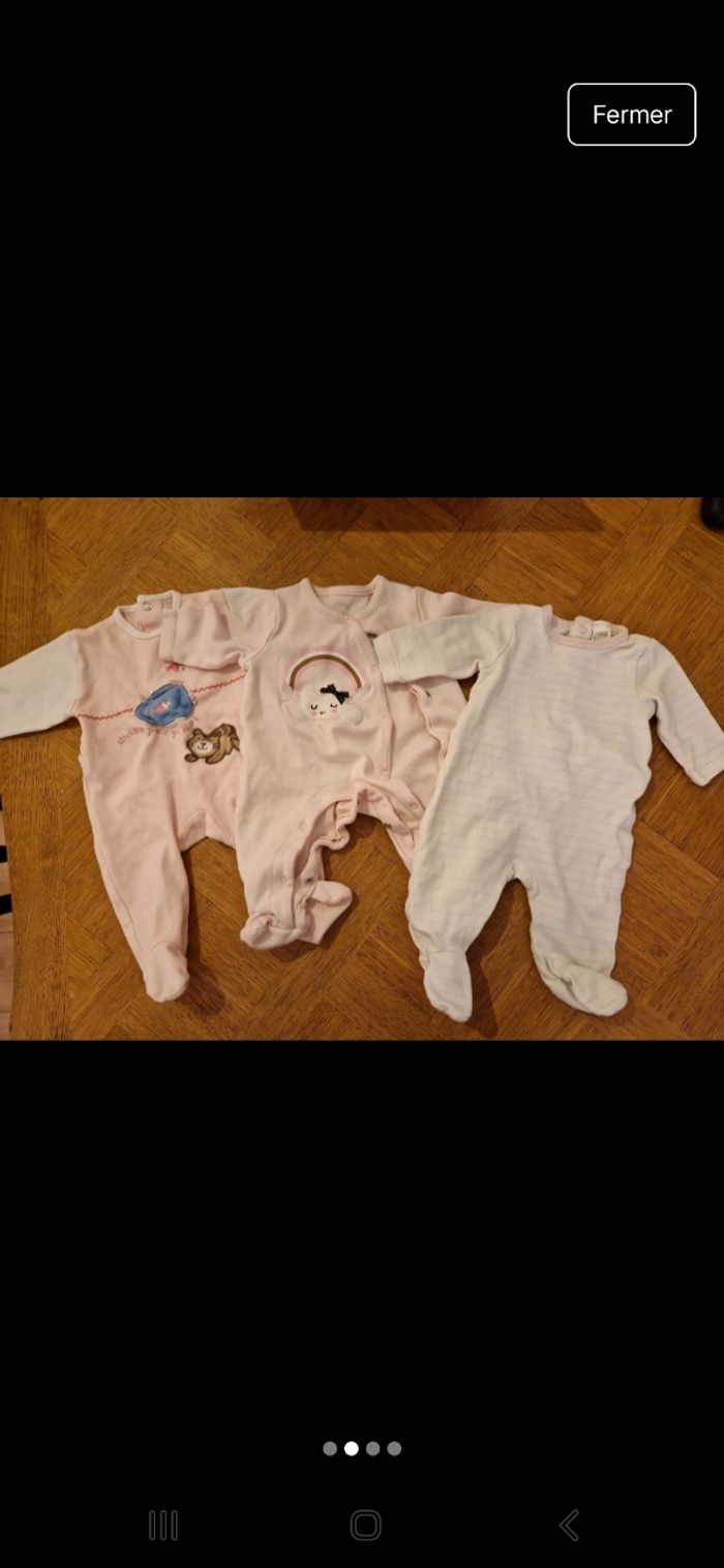 Lot de 11 pyjamas 1 mois - photo numéro 2