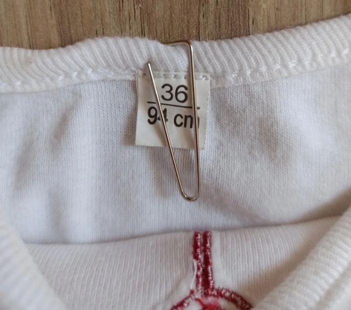 Débardeur tricolore blanc rose rouge 3 ans et short pêche Décathlon 3 ans - photo numéro 4